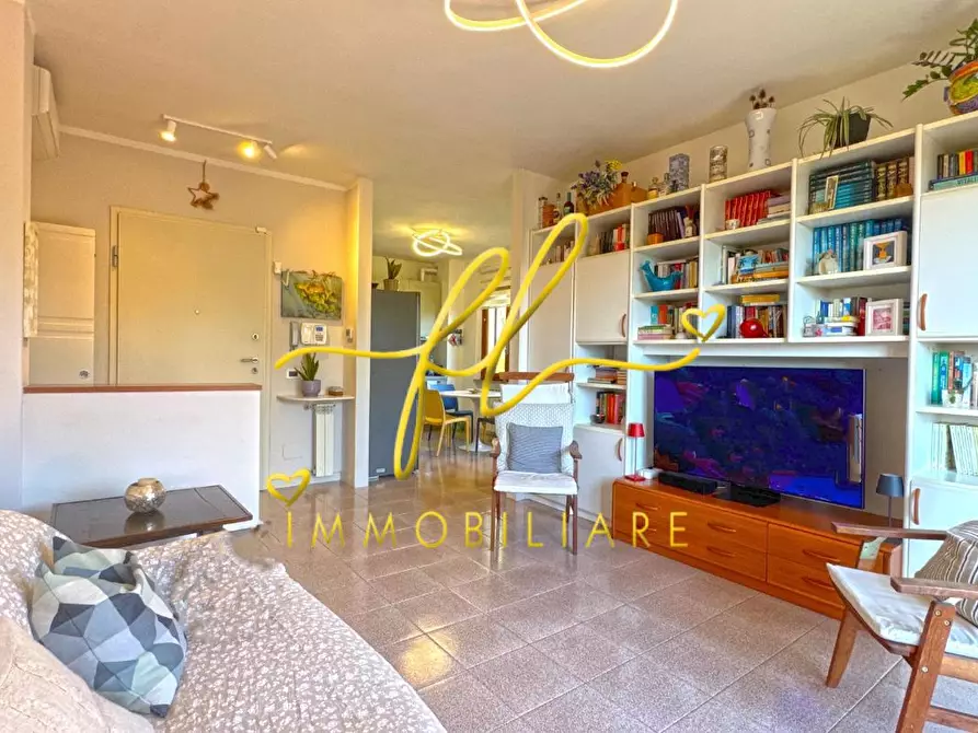 Immagine 10 di Appartamento in vendita  a Rosignano Marittimo