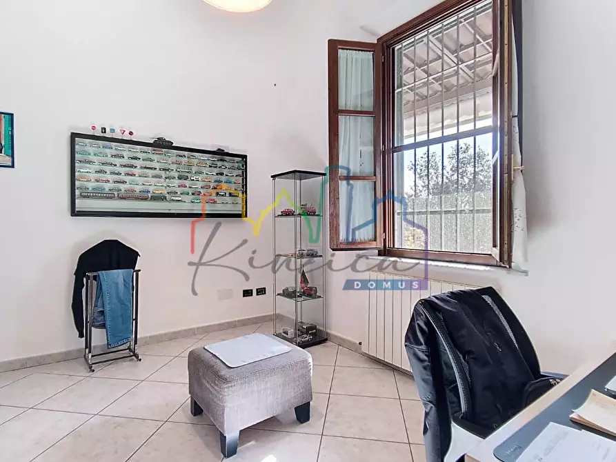 Immagine 12 di Casa semindipendente in vendita  a Cascina