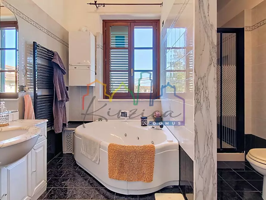 Immagine 9 di Casa semindipendente in vendita  a Cascina