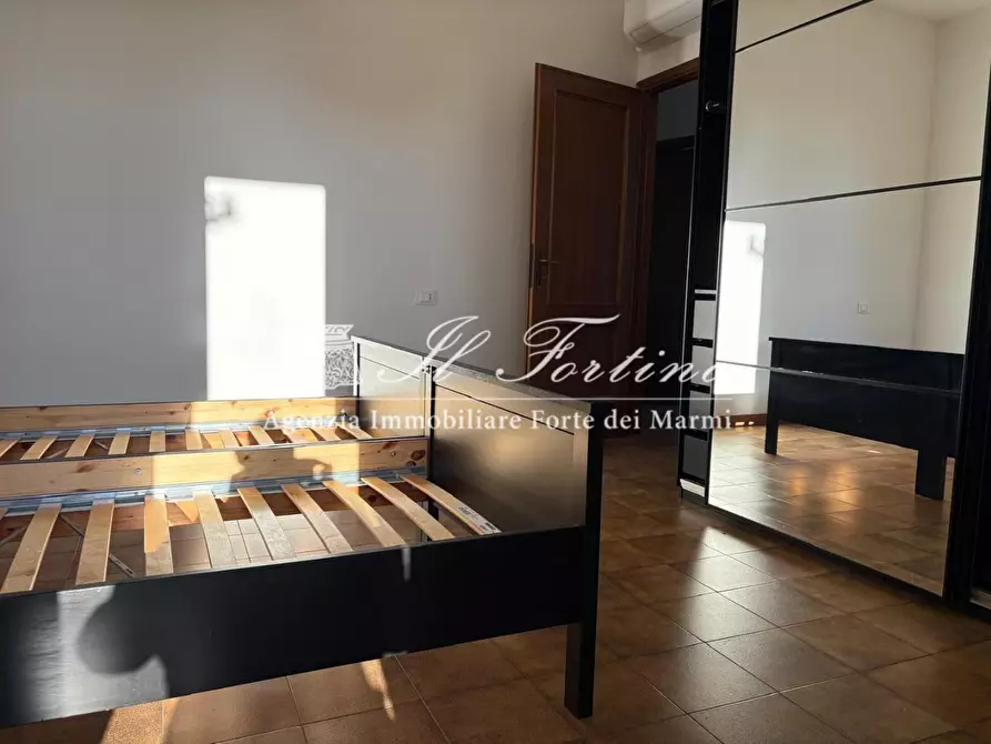 Immagine 27 di Casa bifamiliare in vendita  a Forte Dei Marmi