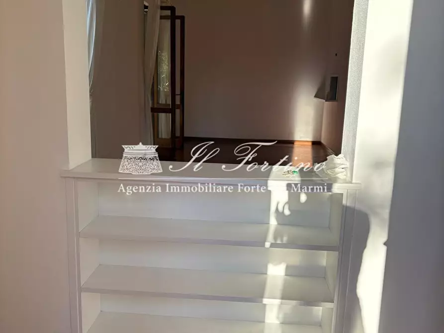 Immagine 9 di Casa bifamiliare in vendita  a Forte Dei Marmi