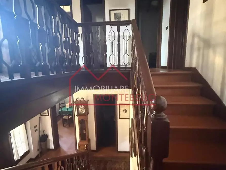 Immagine 19 di Villa in vendita  a Viareggio