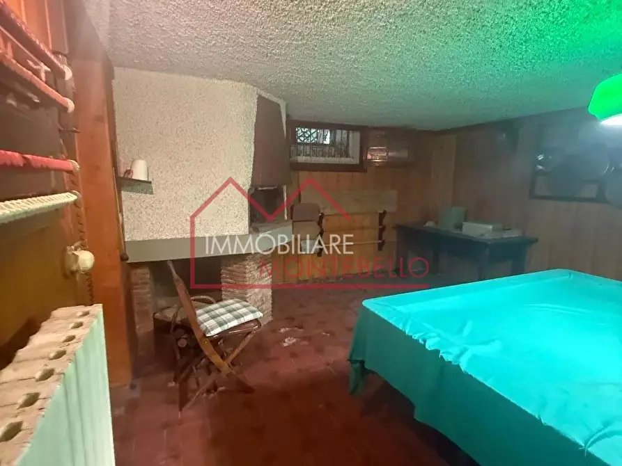 Immagine 22 di Villa in vendita  a Viareggio