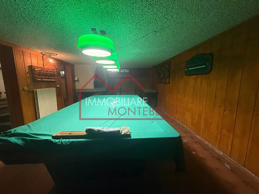 Immagine 21 di Villa in vendita  a Viareggio