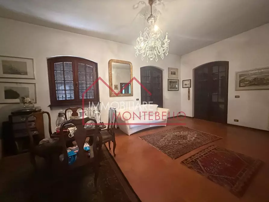 Immagine 6 di Villa in vendita  a Viareggio