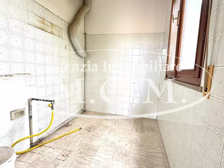 Immagine 6 di Appartamento in vendita  a Pontedera