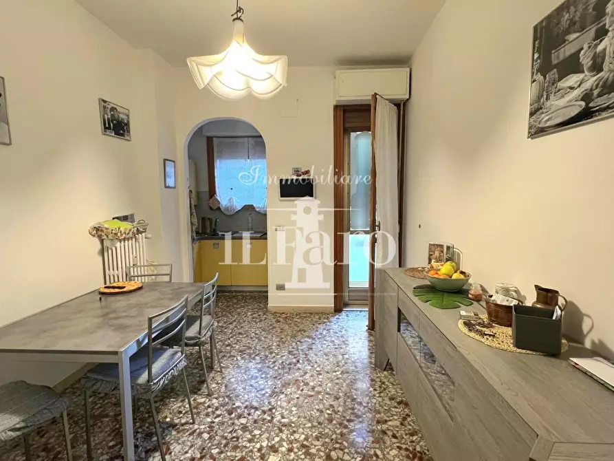 Immagine 8 di Appartamento in vendita  a Campi Bisenzio