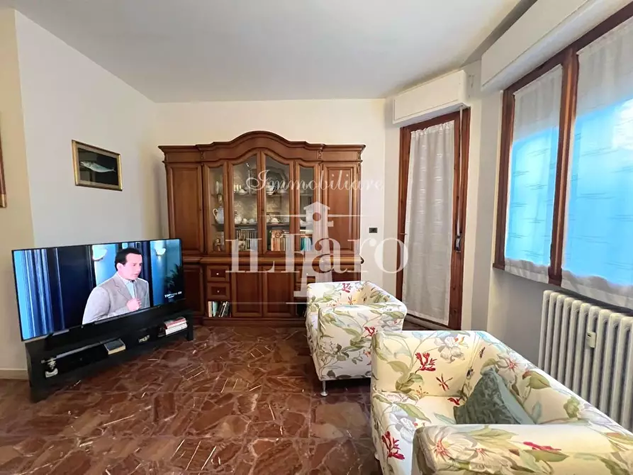 Immagine 3 di Appartamento in vendita  a Campi Bisenzio