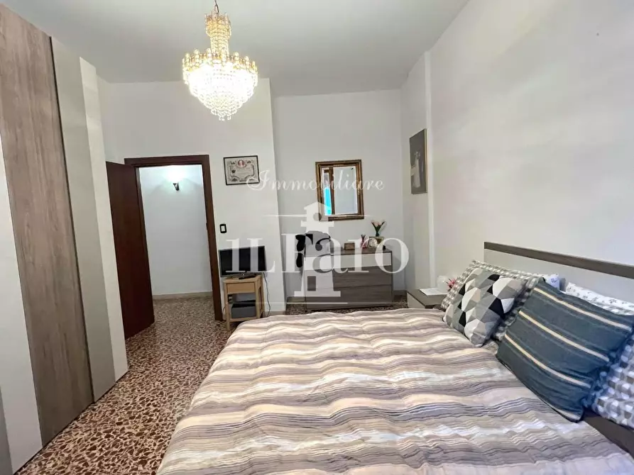 Immagine 10 di Appartamento in vendita  a Campi Bisenzio