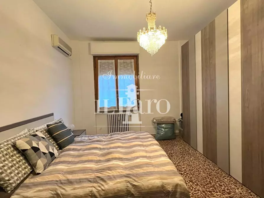 Immagine 9 di Appartamento in vendita  a Campi Bisenzio