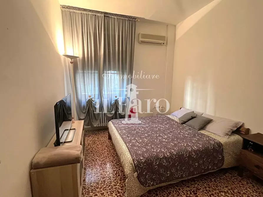 Immagine 15 di Appartamento in vendita  a Campi Bisenzio