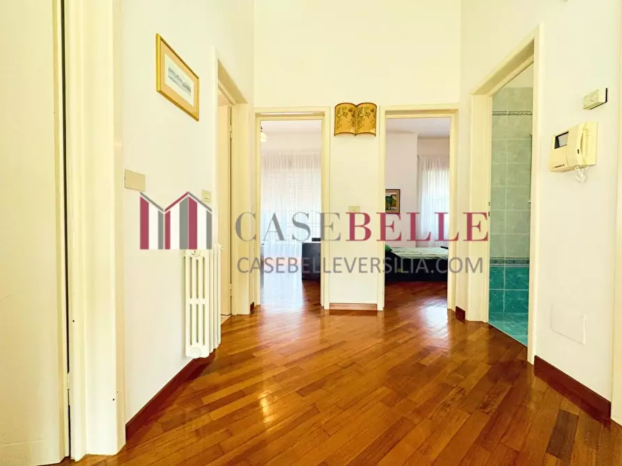 Immagine 21 di Casa indipendente in vendita  a Camaiore