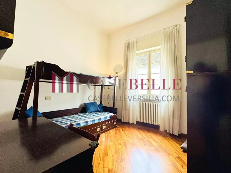 Immagine 32 di Casa indipendente in vendita  a Camaiore