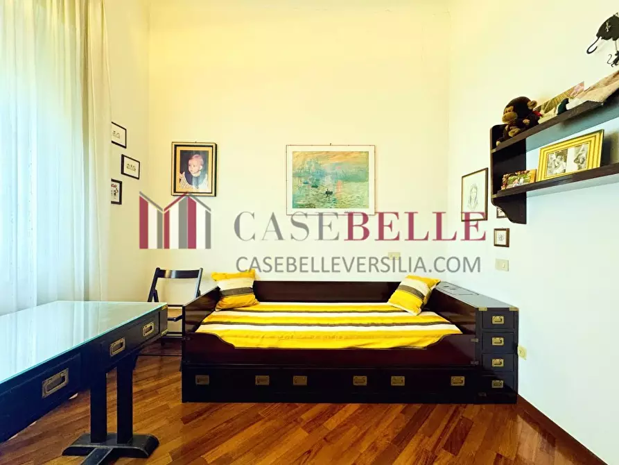 Immagine 38 di Casa indipendente in vendita  a Camaiore