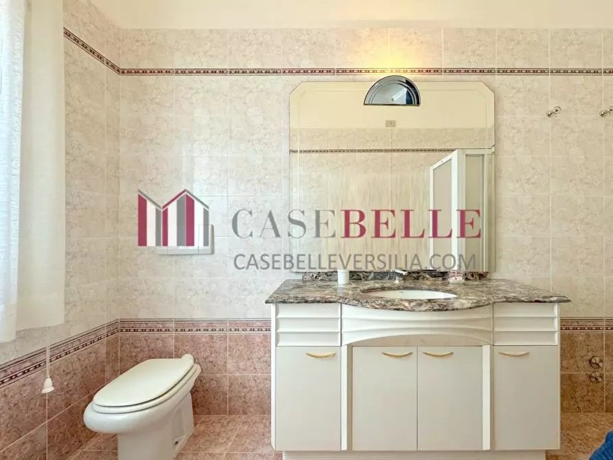 Immagine 29 di Casa indipendente in vendita  a Camaiore