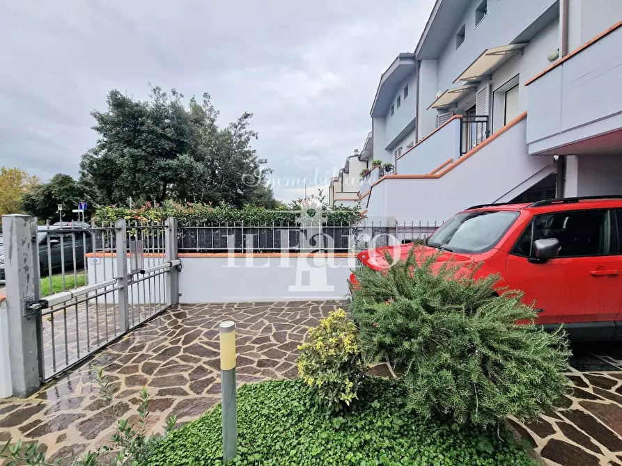 Immagine 63 di Terratetto in vendita  a Signa