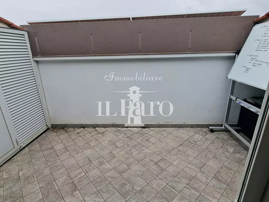 Immagine 46 di Terratetto in vendita  a Signa