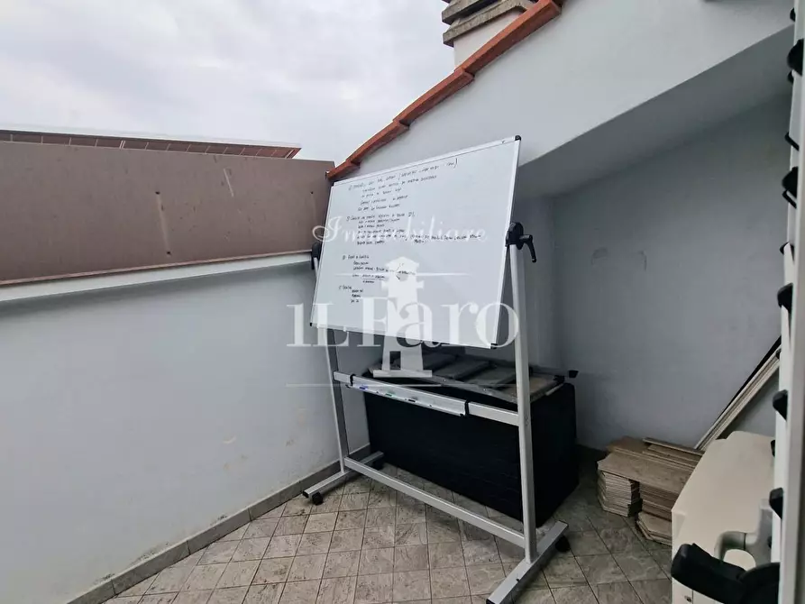 Immagine 48 di Terratetto in vendita  a Signa