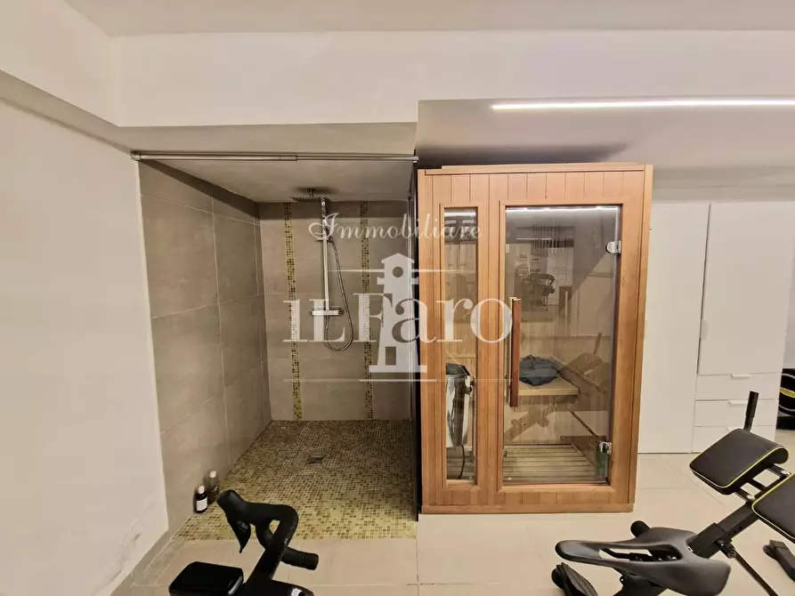 Immagine 29 di Terratetto in vendita  a Signa