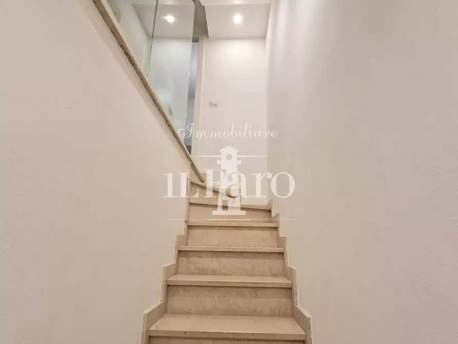 Immagine 49 di Terratetto in vendita  a Signa