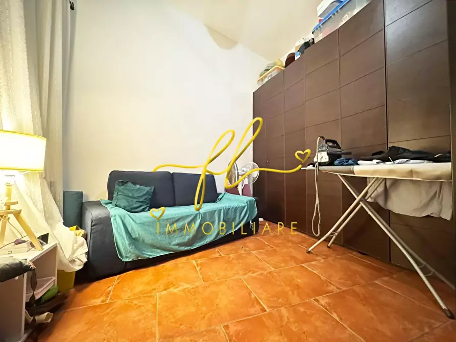 Immagine 38 di Appartamento in vendita  a Livorno