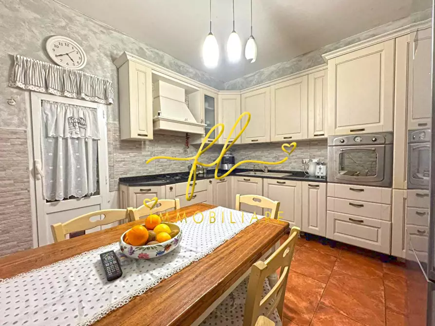 Immagine 16 di Appartamento in vendita  a Livorno