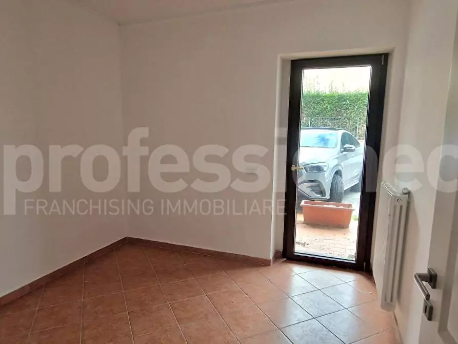 Immagine 6 di Appartamento in vendita  a Calci