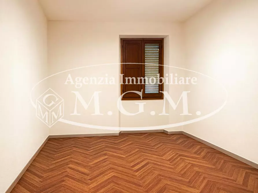 Immagine 6 di Ufficio in vendita  a Pontedera