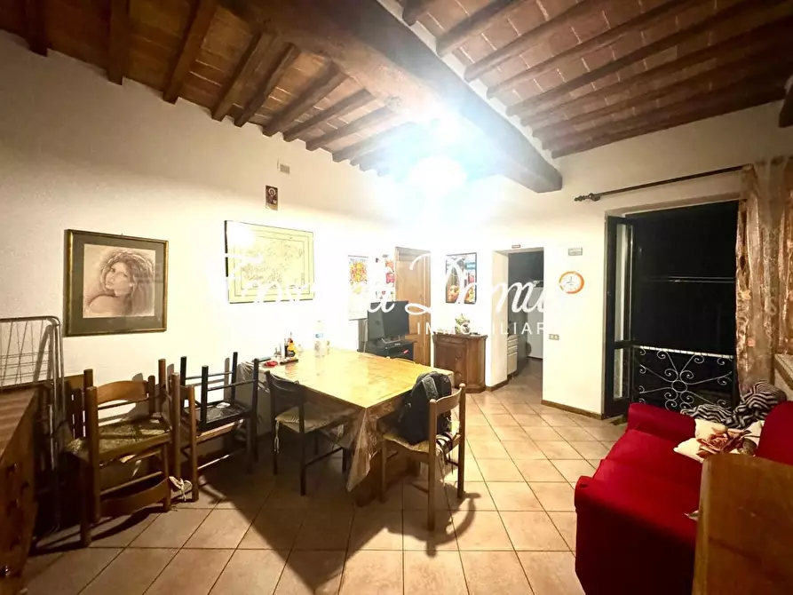 Immagine 3 di Appartamento in vendita  a Siena