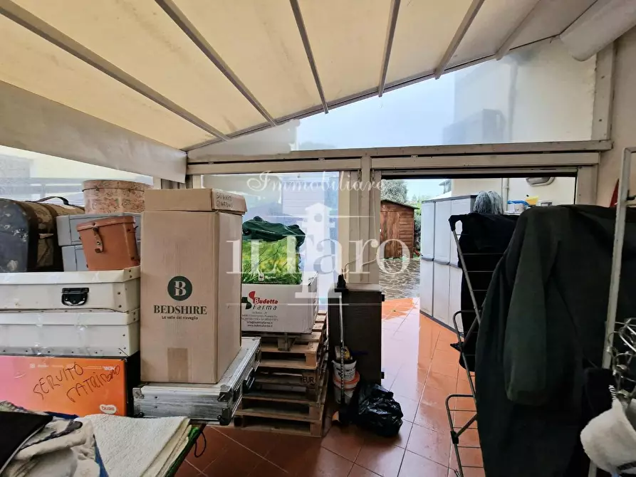 Immagine 15 di Appartamento in vendita  a Campi Bisenzio