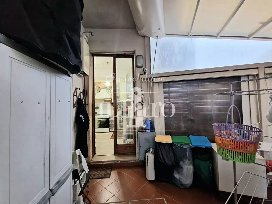 Immagine 12 di Appartamento in vendita  a Campi Bisenzio