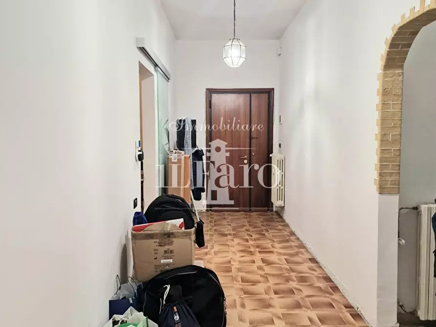 Immagine 10 di Appartamento in vendita  a Campi Bisenzio