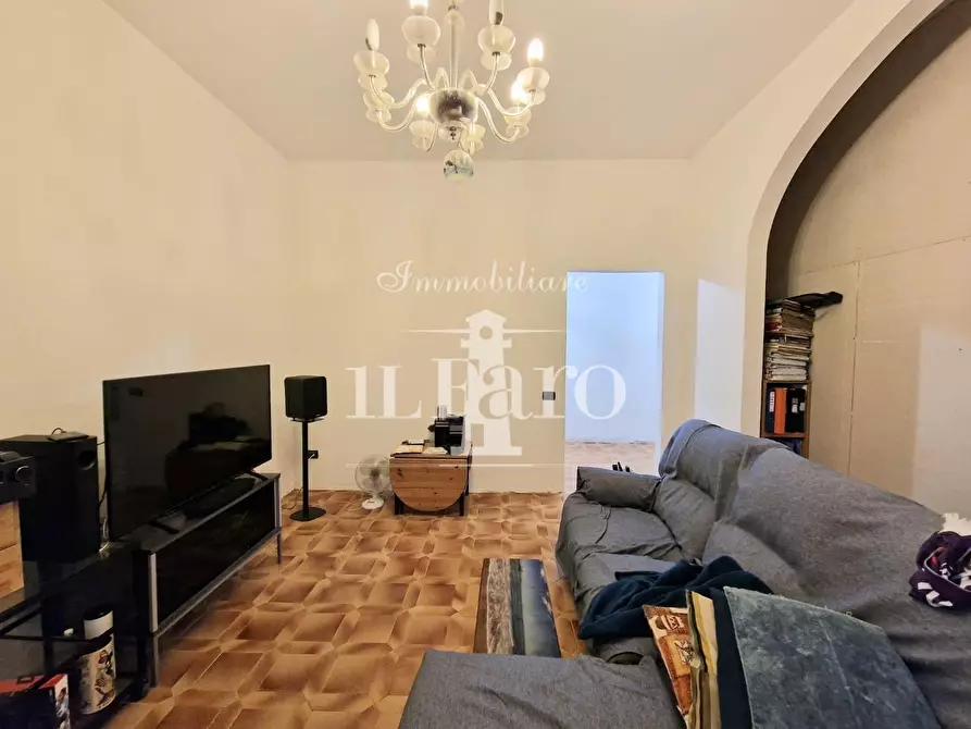 Immagine 2 di Appartamento in vendita  a Campi Bisenzio