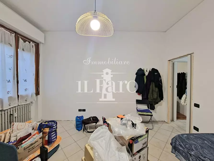 Immagine 28 di Appartamento in vendita  a Campi Bisenzio