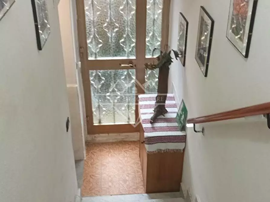 Immagine 13 di Casa semindipendente in vendita  a Ortonovo