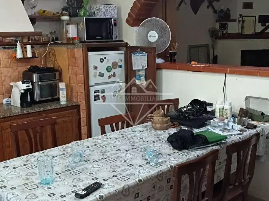 Immagine 4 di Casa semindipendente in vendita  a Ortonovo