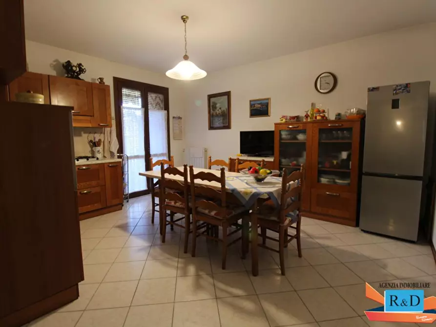 Immagine 6 di Appartamento in vendita  a Colle Di Val D'elsa