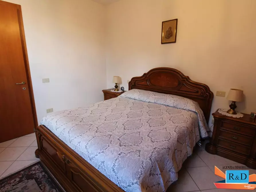 Immagine 18 di Appartamento in vendita  a Colle Di Val D'elsa