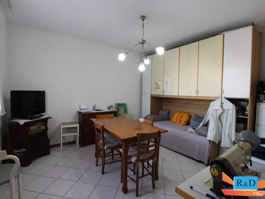 Immagine 12 di Appartamento in vendita  a Colle Di Val D'elsa