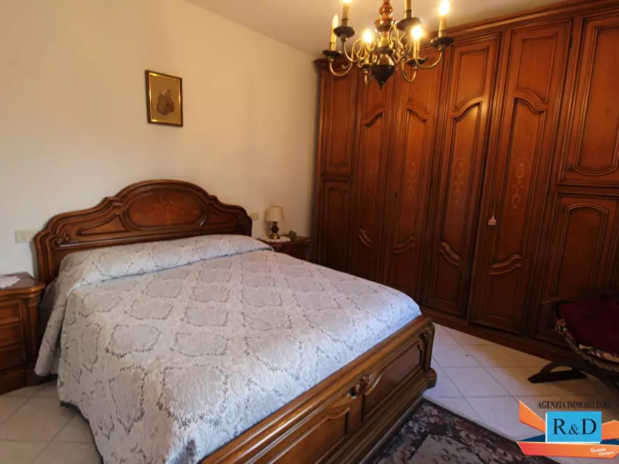 Immagine 16 di Appartamento in vendita  a Colle Di Val D'elsa