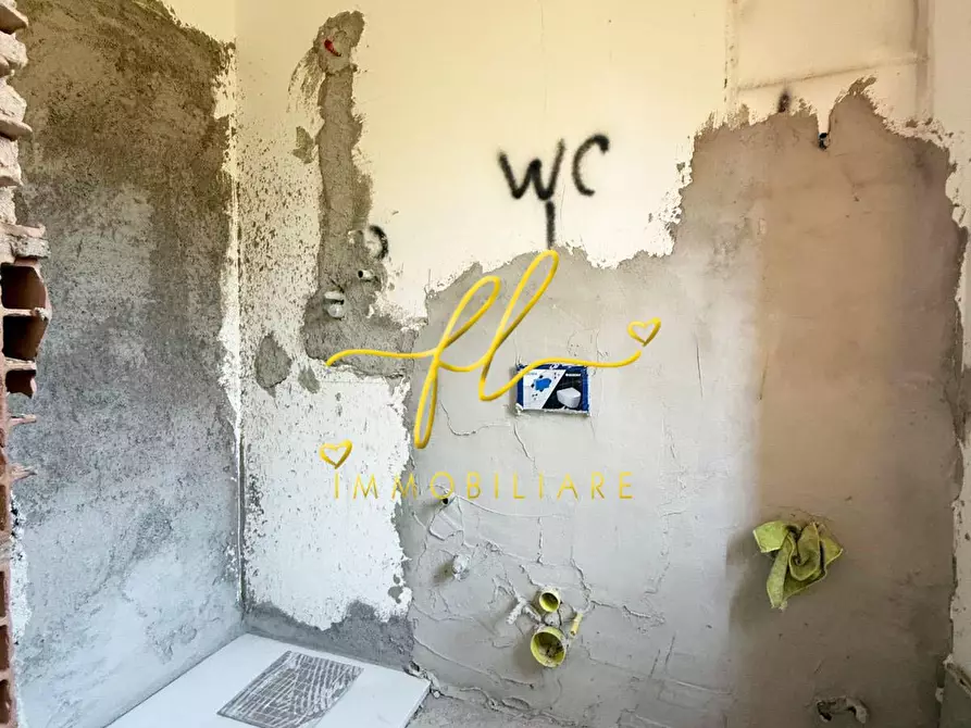 Immagine 14 di Casa semindipendente in vendita  a Cecina