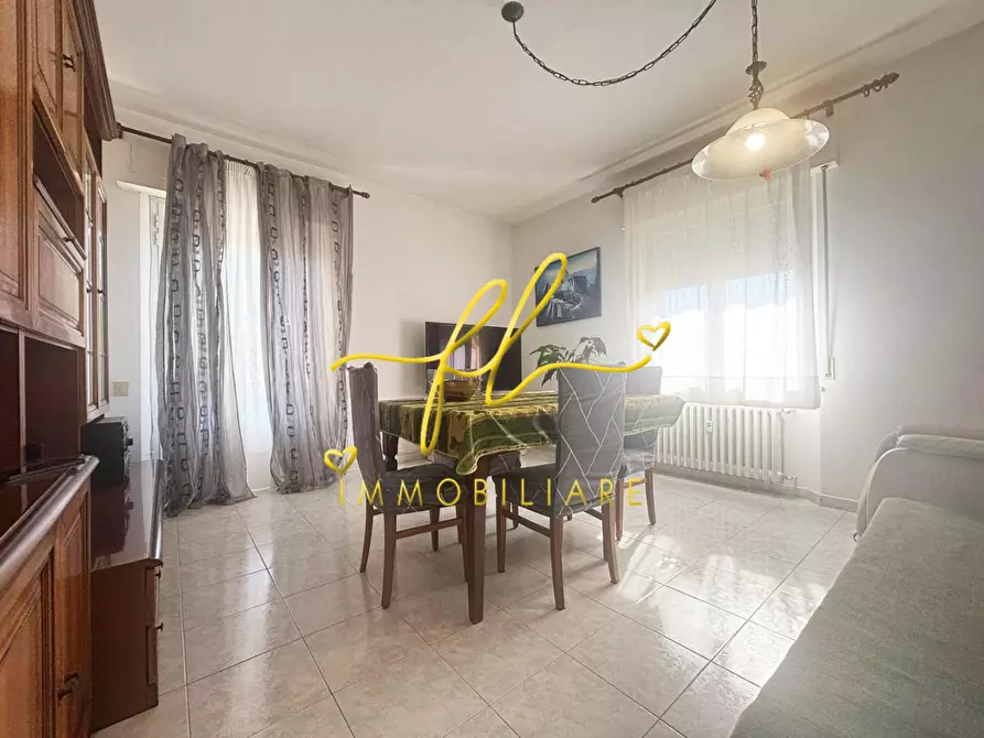 Immagine 11 di Appartamento in vendita  a Cecina