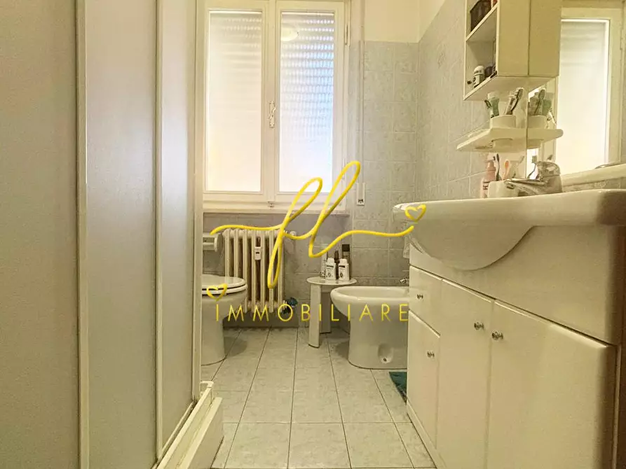 Immagine 27 di Appartamento in vendita  a Cecina