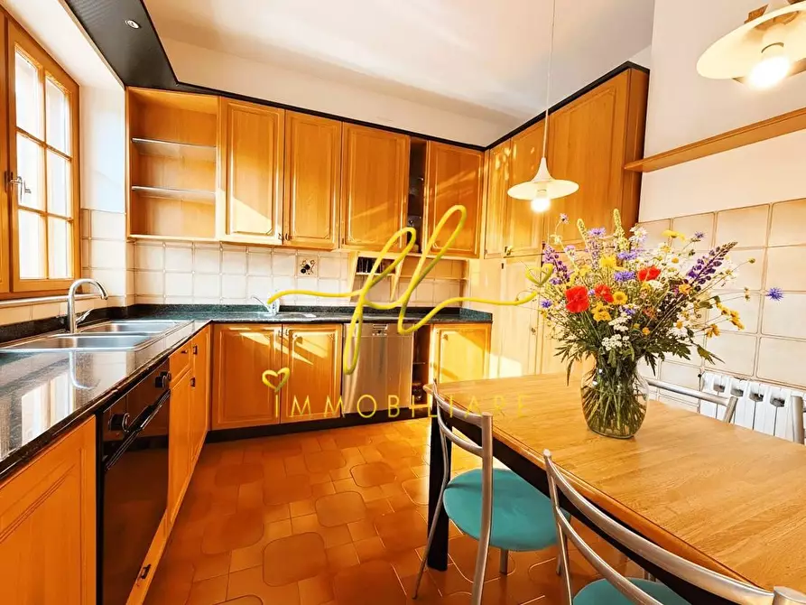 Immagine 5 di Villa in vendita  a Pomarance