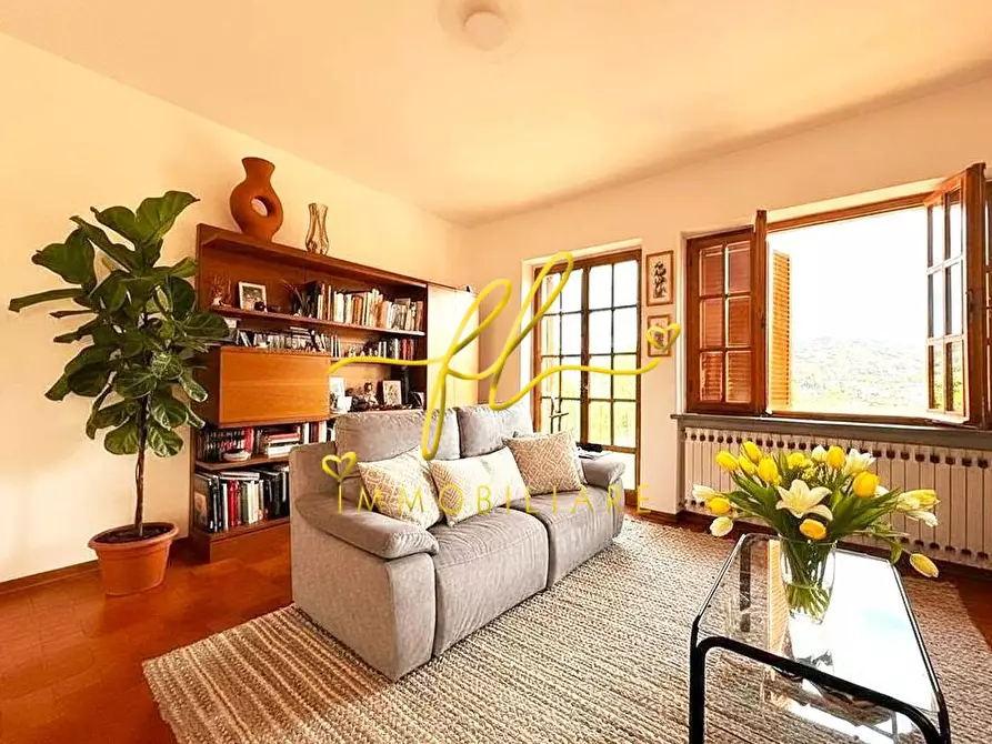 Immagine 1 di Villa in vendita  a Pomarance