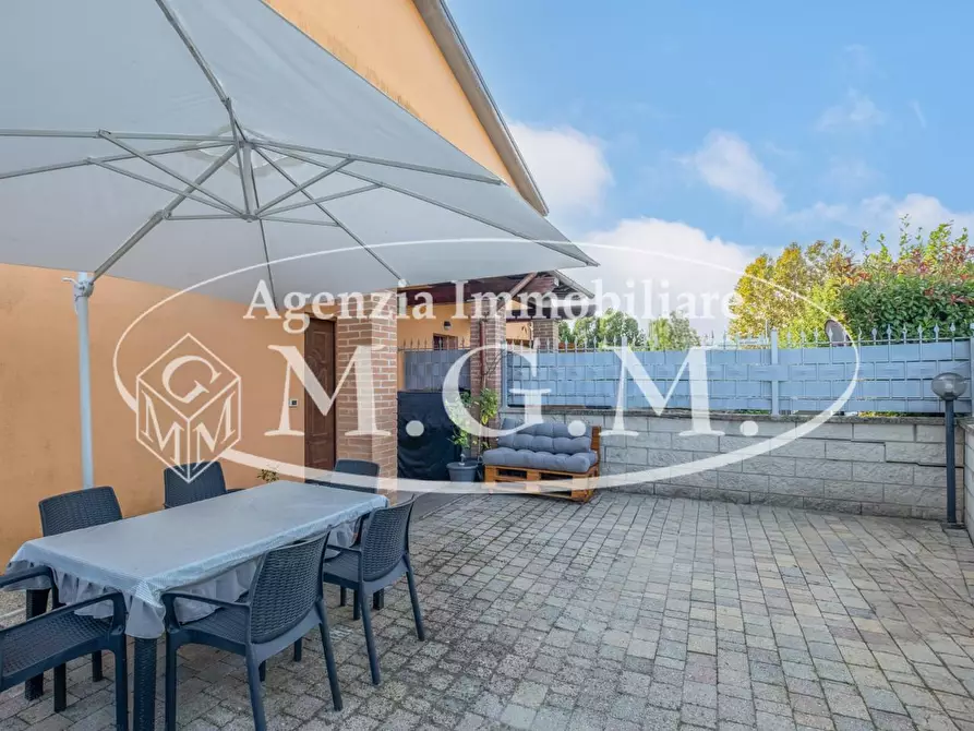 Immagine 3 di Villetta a schiera in vendita  a Calcinaia