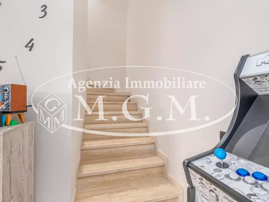 Immagine 15 di Villetta a schiera in vendita  a Calcinaia