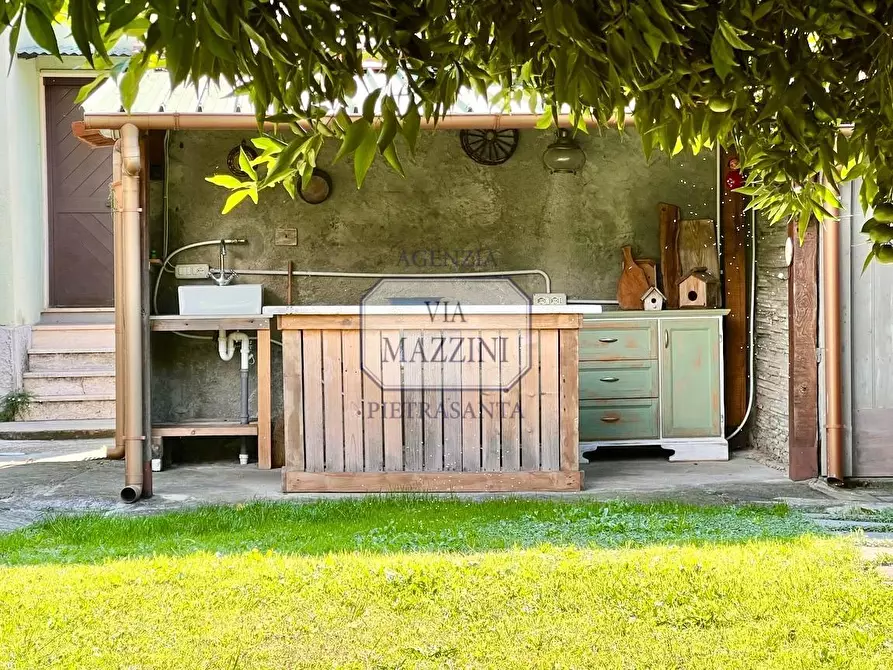 Immagine 18 di Casa semindipendente in vendita  a Seravezza