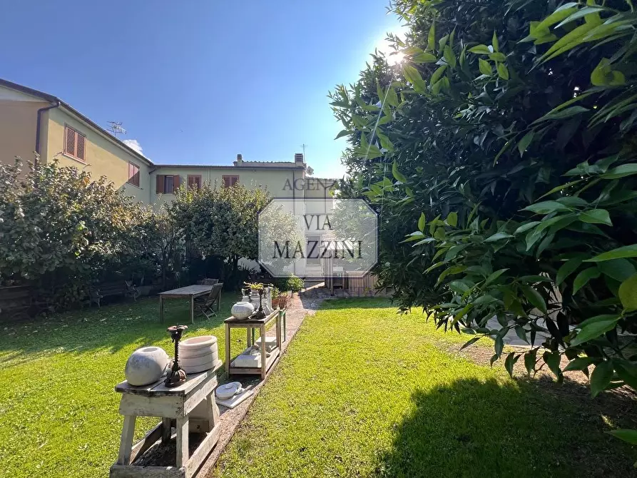 Immagine 19 di Casa semindipendente in vendita  a Seravezza