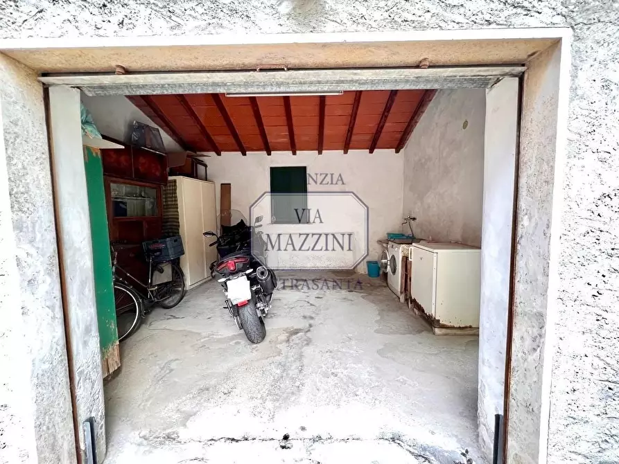 Immagine 24 di Casa semindipendente in vendita  a Seravezza